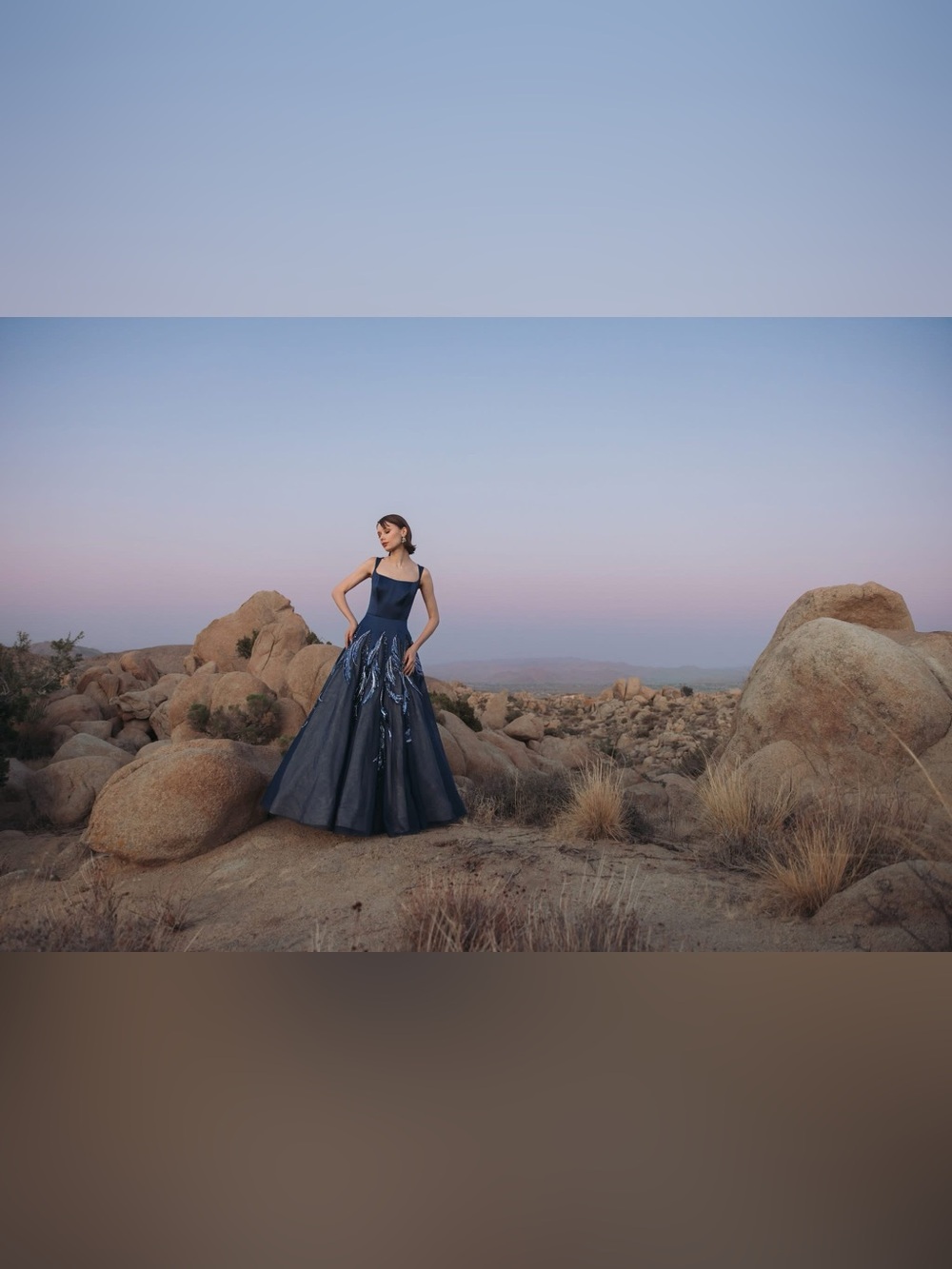 MAC DUGGAL
Navy Embellished Satin Ball Gown With Tulle Skirt Size 14 - Picture 5 of 9